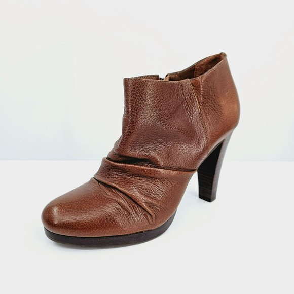 Matisse Ellie Heeled Ankle Booties 6 Brown Leather Side Zip Folded Slouch Front - Picture 1 of 13